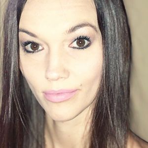 Meet your Posher, Shelly